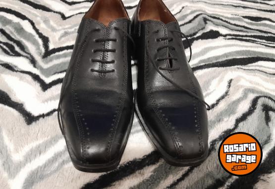 Indumentaria - Zapatos de cuero - En Venta