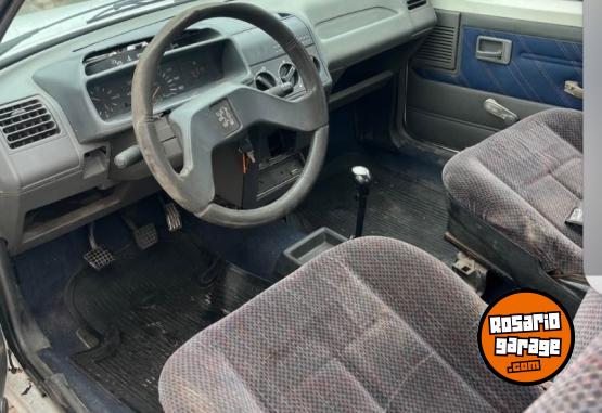 Autos - Peugeot 205 junior 1994 Nafta 250000Km - En Venta
