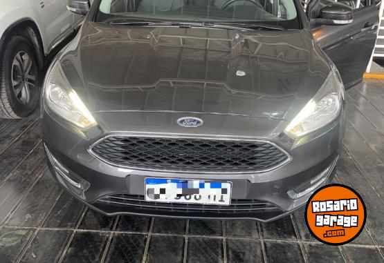 Autos - Ford Focus SE Plus 2016 Nafta 89000Km - En Venta