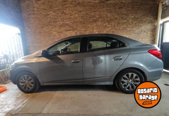 Autos - Chevrolet Onix joy black plus 2021 GNC 92222Km - En Venta