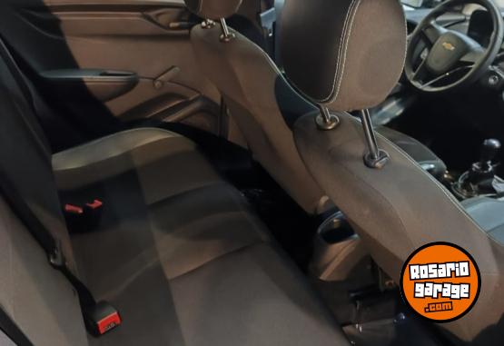 Autos - Chevrolet Onix joy black plus 2021 GNC 92222Km - En Venta