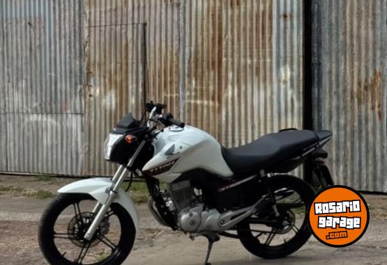 Motos - Honda New titán 2021 Nafta 5700Km - En Venta