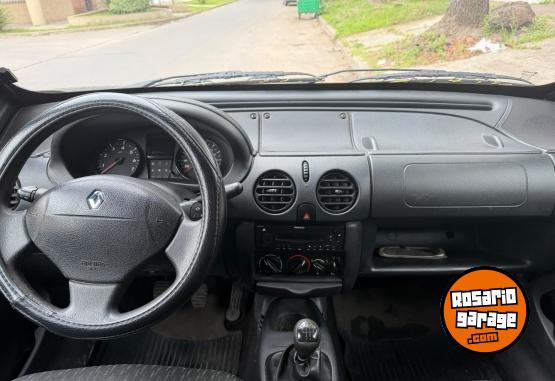 Utilitarios - Renault Kangoo 2018 Nafta 108000Km - En Venta