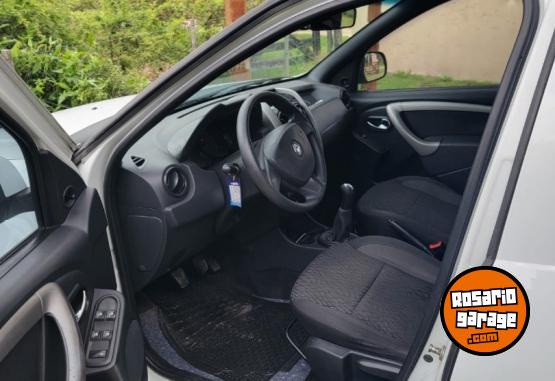 Camionetas - Renault Dynamique 1.6 4×2 2015 Nafta 172000Km - En Venta