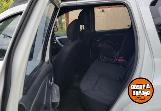 Camionetas - Renault Dynamique 1.6 4×2 2015 Nafta 172000Km - En Venta