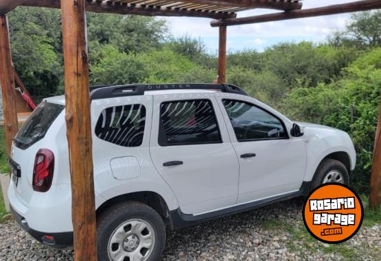 Camionetas - Renault Dynamique 1.6 4×2 2015 Nafta 172000Km - En Venta