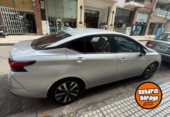 Autos - Nissan VERSA EXCLUSIVE CVT 2021 Nafta 53800Km - En Venta