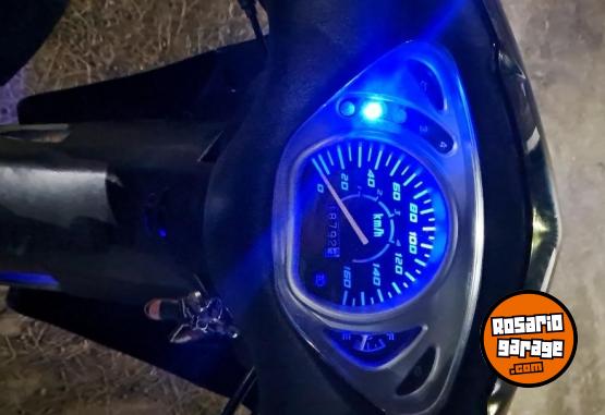 Motos - Mondial Max 2024 Nafta 18792Km - En Venta