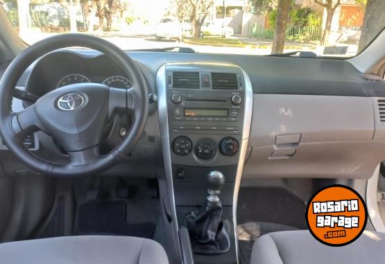 Autos - Toyota Corolla Xli 2014 Nafta 135000Km - En Venta