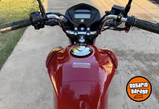 Motos - Honda Titan 150 2017 Nafta 11000Km - En Venta