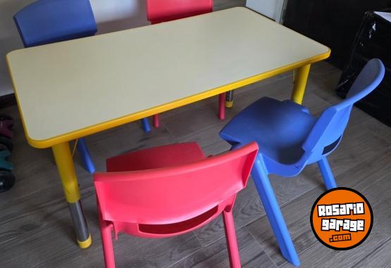 Hogar - Mesa y sillas para niños - En Venta