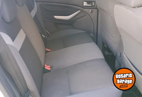 Camionetas - Ford KUGA SEL 2.5 TURBO T5 4X4 2011 Nafta 164000Km - En Venta