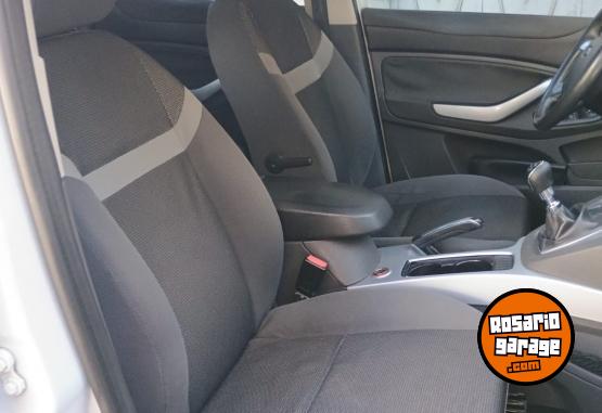 Camionetas - Ford KUGA SEL 2.5 TURBO T5 4X4 2011 Nafta 164000Km - En Venta