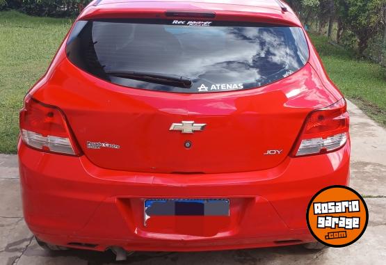 Autos - Chevrolet Onix Joy 2017 GNC 195000Km - En Venta
