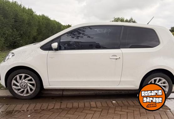 Autos - Volkswagen Up High 2017 Nafta 38000Km - En Venta