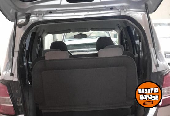Autos - Chevrolet Spin 7 asientos 2013 Nafta 245000Km - En Venta