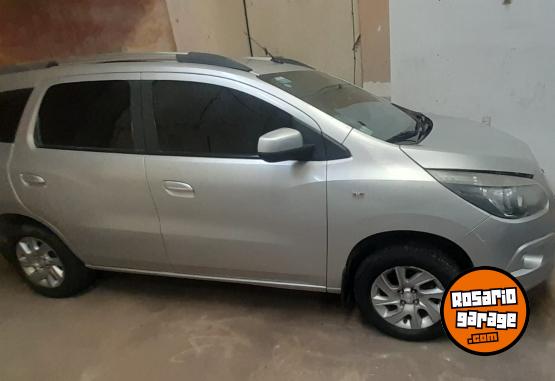 Autos - Chevrolet Spin 7 asientos 2013 Nafta 245000Km - En Venta