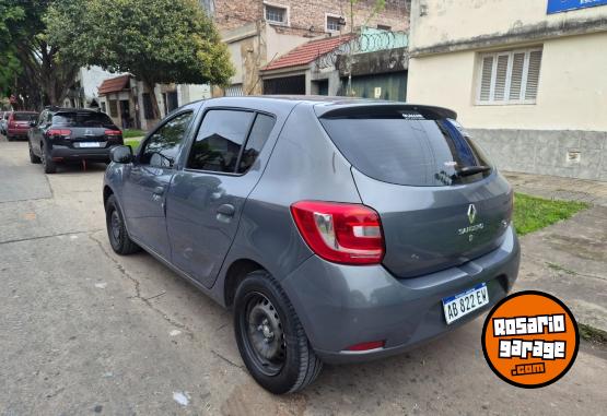 Autos - Renault Sandero 2017 GNC 120000Km - En Venta