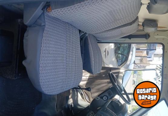 Utilitarios - Renault Trafic 1997 GNC 250000Km - En Venta