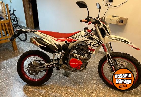 Motos - Jawa Rvm cz 250 t 2023 Nafta 2200Km - En Venta