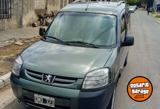 Utilitarios - Peugeot Partner patagonica 2015 Diesel 113500Km - En Venta
