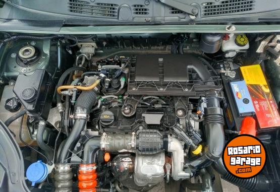 Utilitarios - Peugeot Partner patagonica 2015 Diesel 113500Km - En Venta