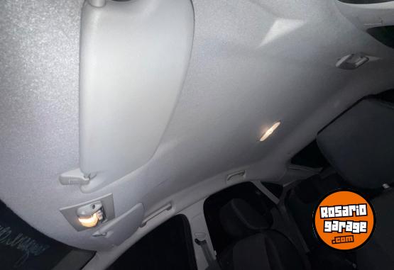 Autos - Ford Focus trend 2011 Nafta 103000Km - En Venta