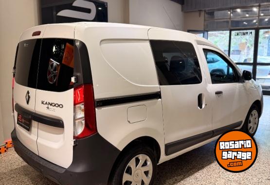 Utilitarios - Renault KANGOO II EXPRESS 2024 Diesel 71000Km - En Venta