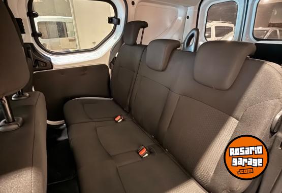 Utilitarios - Renault KANGOO II EXPRESS 2024 Diesel 71000Km - En Venta