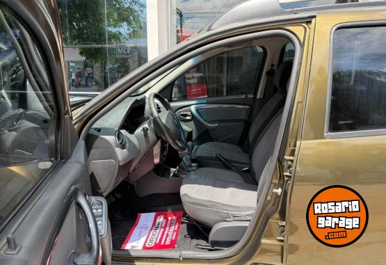 Autos - Renault DUSTER 2.0 M/T LUXE NAV 2013 Nafta 126000Km - En Venta