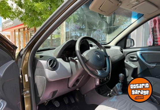 Autos - Renault DUSTER 2.0 M/T LUXE NAV 2013 Nafta 126000Km - En Venta