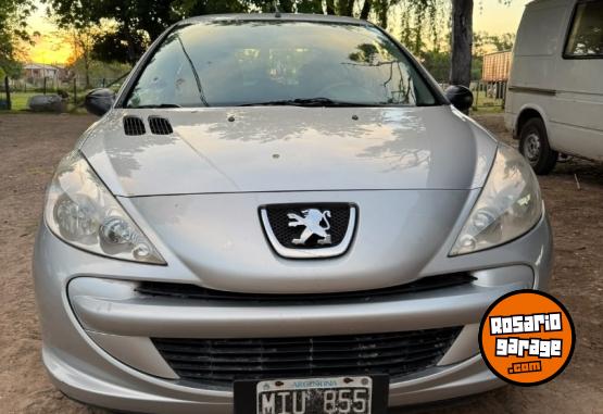 Autos - Peugeot 207 compact 2013 Nafta 169000Km - En Venta