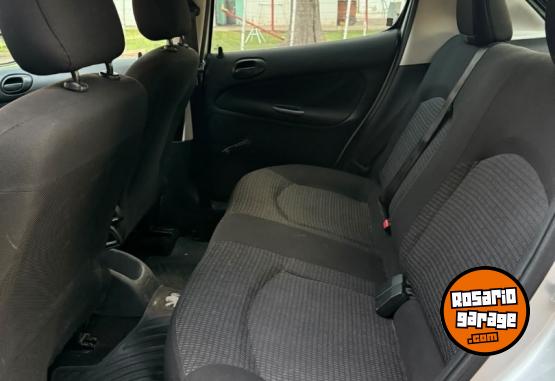Autos - Peugeot 207 compact 2013 Nafta 169000Km - En Venta
