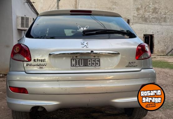 Autos - Peugeot 207 compact 2013 Nafta 169000Km - En Venta