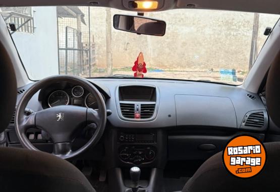 Autos - Peugeot 207 compact 2013 Nafta 169000Km - En Venta
