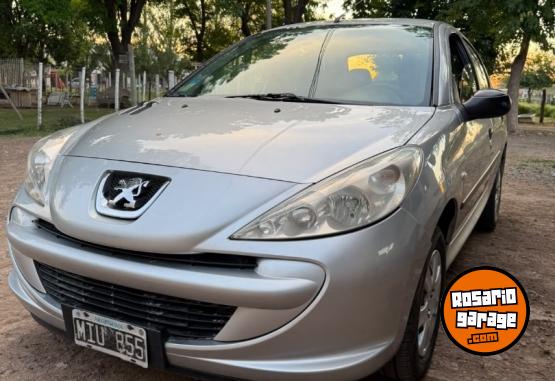 Autos - Peugeot 207 compact 2013 Nafta 169000Km - En Venta