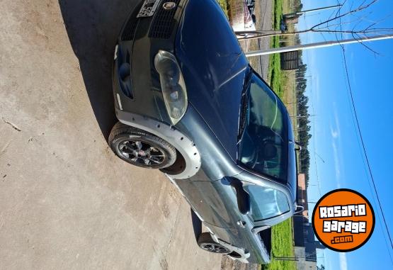 Utilitarios - Fiat Strada 2010 Nafta 280000Km - En Venta