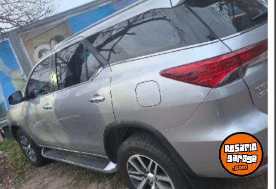 Camionetas - Toyota Sw4 srx 2019 Diesel 120000Km - En Venta