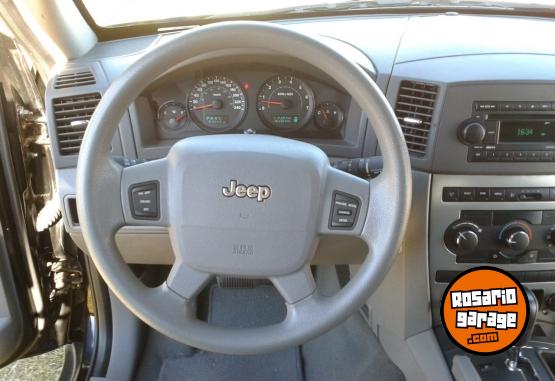 Camionetas - Jeep Grand Cherokee 3.0TDI Lar 2008 Diesel 215000Km - En Venta