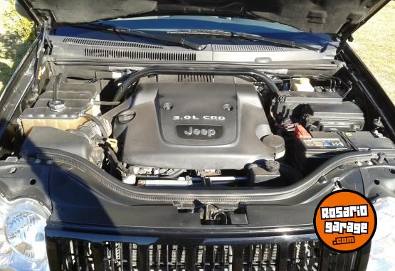 Camionetas - Jeep Grand Cherokee 3.0TDI Lar 2008 Diesel 215000Km - En Venta