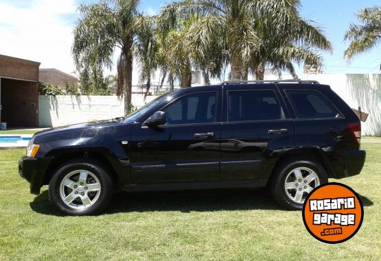 Camionetas - Jeep Grand Cherokee 3.0TDI Lar 2008 Diesel 215000Km - En Venta