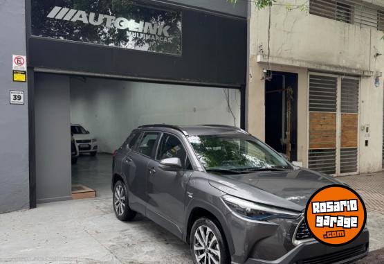 Autos - Toyota Corolla cross xei hev 2024 Electrico / Hibrido 28500Km - En Venta