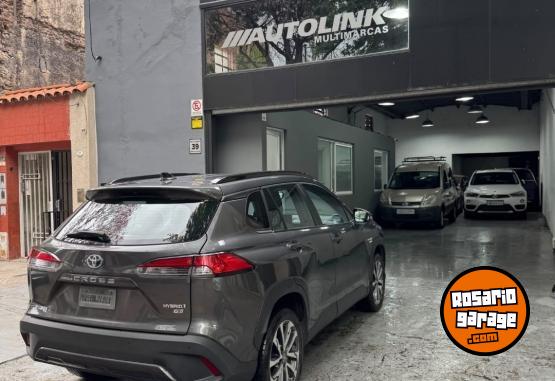 Autos - Toyota Corolla cross xei hev 2024 Electrico / Hibrido 28500Km - En Venta