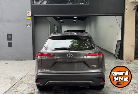 Autos - Toyota Corolla cross xei hev 2024 Electrico / Hibrido 28500Km - En Venta