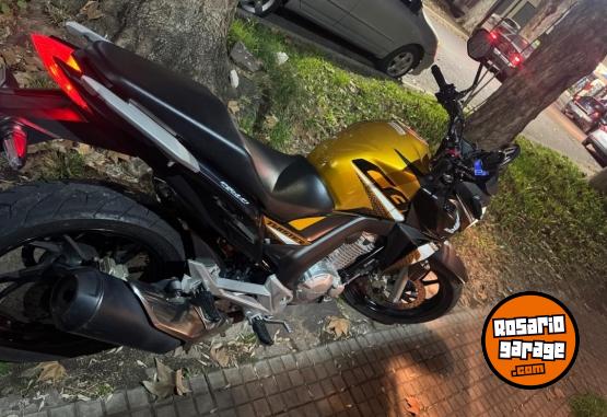 Motos - Honda Cb new twister 250 2020 Nafta 24000Km - En Venta