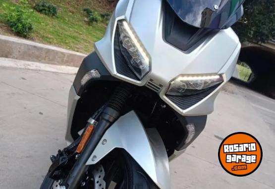 Motos - Zanella CRUISER X1 2024 Nafta 21500Km - En Venta