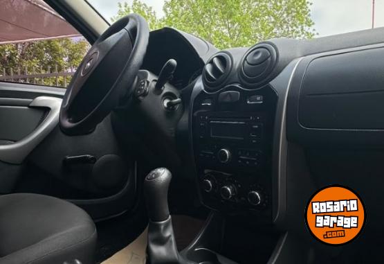 Autos - Renault sandero 2015 Nafta 52000Km - En Venta