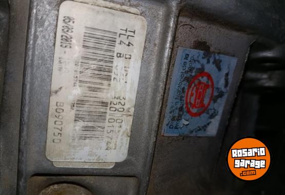 Accesorios para Autos - Caja de 6ta captur/duster - En Venta