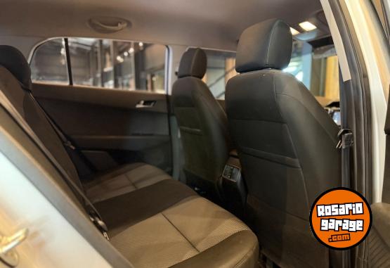 Autos - Hyundai Creta 1.6 Gl/Connect 2017 Nafta 113000Km - En Venta