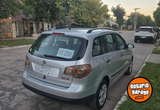 Autos - Volkswagen Suran confortline 2009 Nafta 200000Km - En Venta